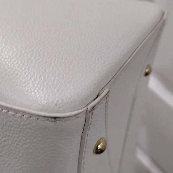 Samantha Thavasa Off-White Leather Tote Shoulder Bag – Magnetic Snap Handbag - Picture 11 of 16